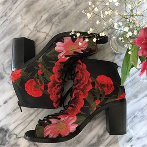 Jeffrey Campbell Cors Floral Heels